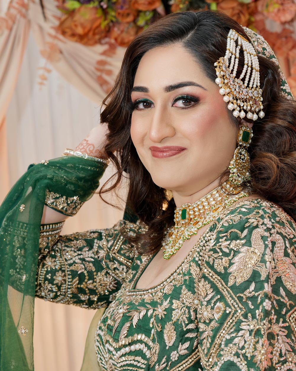 Traditional Pakistani Bride in Grean and gold wedding attire full body portrait - Pakistani weddings in Melbourne